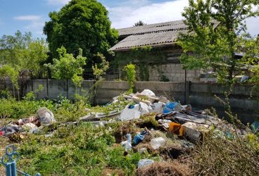 Cimitirul Bolovani, provocare pentru primar să iasă din “coconul lui de sticlă”