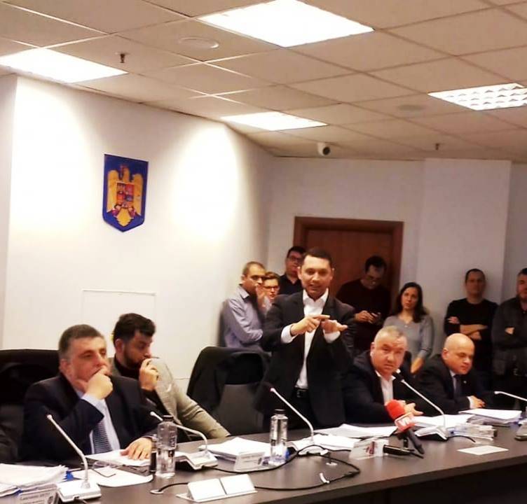 Contractul cu Veolia pentru termoficarea Ploieştiului, prelungit pentru 3 ani. Costul gigacaloriei va fi subvenţionat