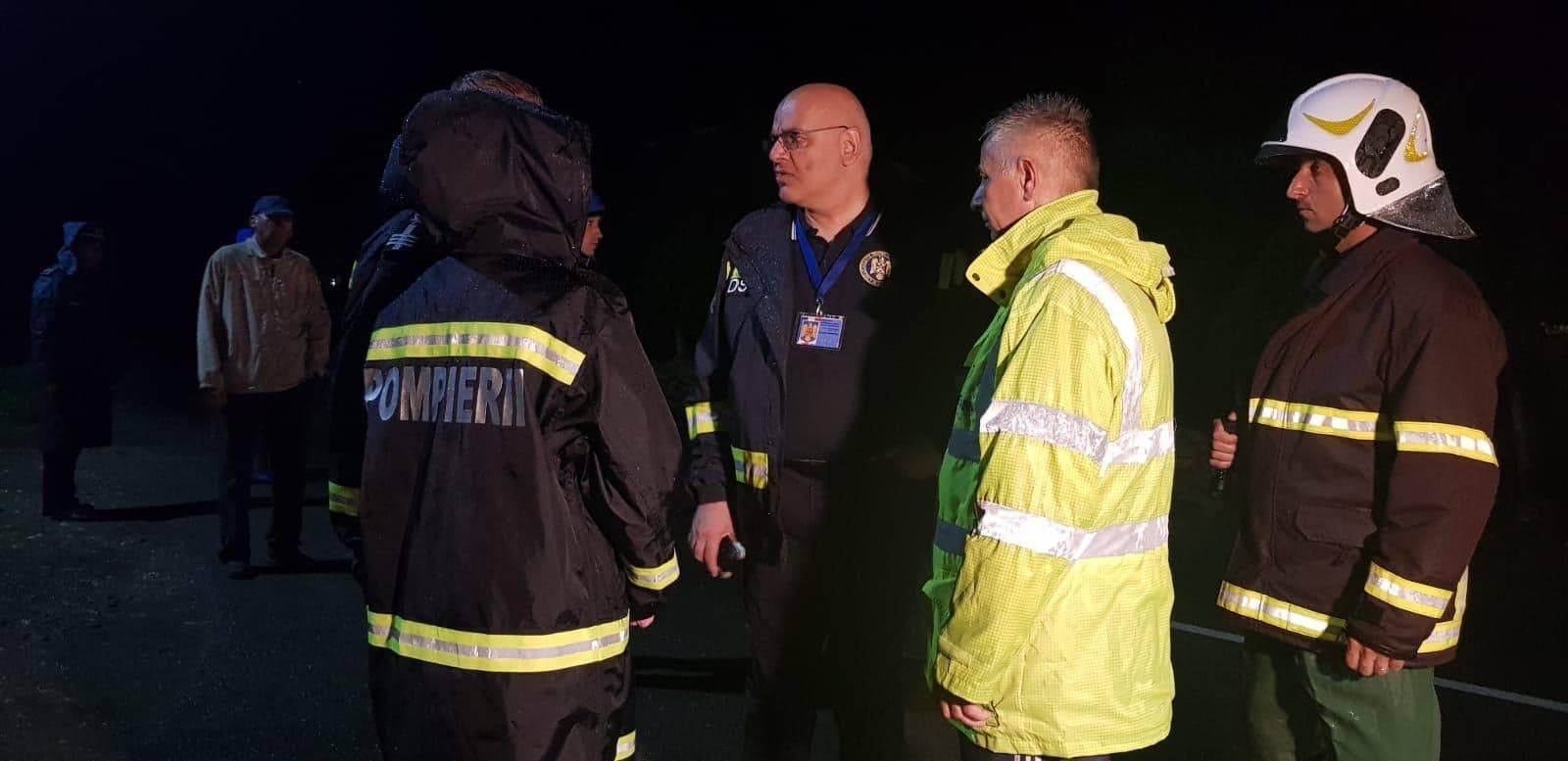 Raed Arafat a ajuns în Prahova, la inundaţii Raed Arafat a ajuns în Prahova, la inundaţii