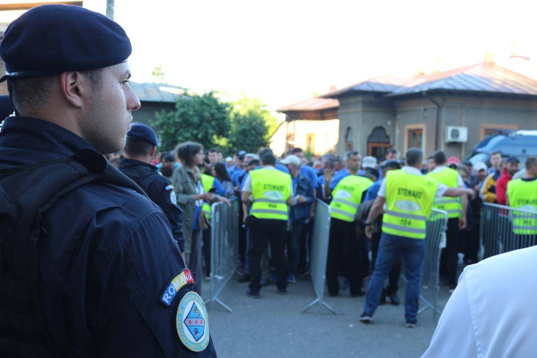 Finala Cupei pe “Ilie Oană” pentru jandarmi: 2 infracţiuni, o amendă