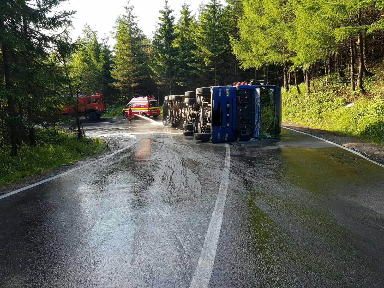 Cisternă cu lapte, răsturantă pe DN 1A Cisternă cu lapte, răsturantă pe DN 1A