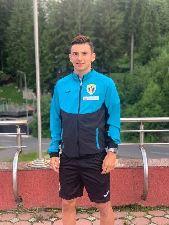 Debut tare în meciurile-test ale Petrolului. Fosta rivală din L2, promovată de pe locul 1, va fi prima adversară, la Brașov! Debut tare în meciurile-test ale Petrolului. Fosta rivală din L2, promovată de pe locul 1, va fi prima adversară, la Brașov!