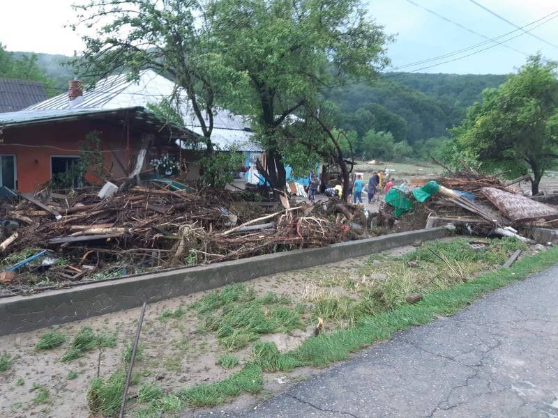 Prahova, a doua zi după potop Prahova, a doua zi după potop