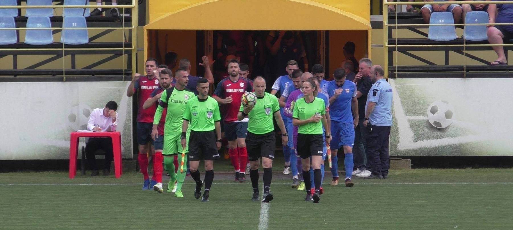 Înainte de… promovarea în L3, CS Blejoi i-a susținut pe tricolorii “U 21”, iar a doua zi va merge la curse. Pe seară, trece la treabă, căci mai e un pic și gata! Înainte de… promovarea în L3, CS Blejoi i-a susținut pe tricolorii “U 21”, iar a doua zi va merge la curse. Pe seară, trece la treabă, căci mai e un pic și gata!