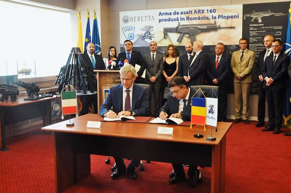 UM Plopeni şi Beretta au parafat colaborarea pentru producerea de armament