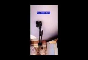 Poliţia a intrat peste falsificatorii de valută