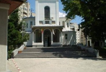 Accident rutier cu doi octogenari în curtea Bisericii Sf. Vasile