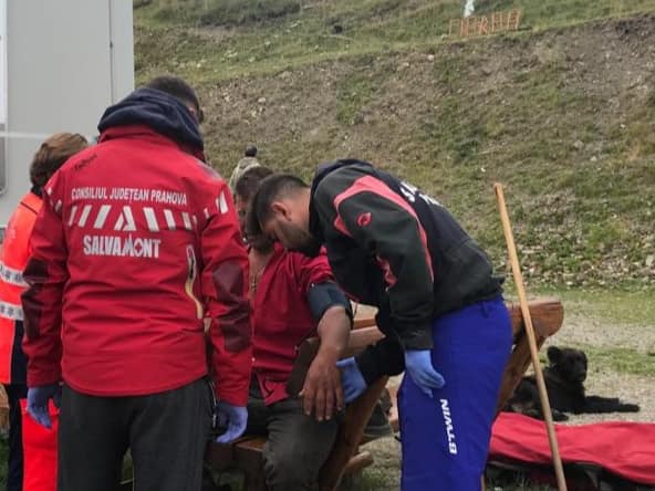 Răfuială între ciobani, gen “Mioriţa”, la stâna Sorica din Azuga Răfuială între ciobani, gen “Mioriţa”, la stâna Sorica din Azuga