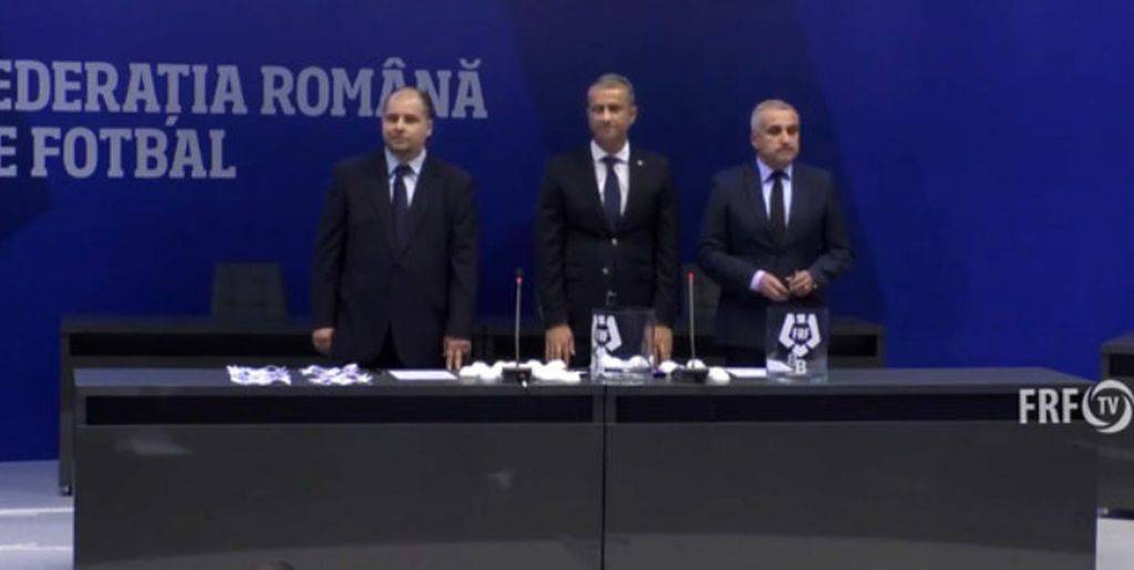 S-a tras la sorți țintarul ediției 2019-2020 a campionatului Ligii a II-a de fotbal. Program infernal, în tur, pentru FC Petrolul și rețetă modestă! Derbiul contra Rapidului, în prima intermediară