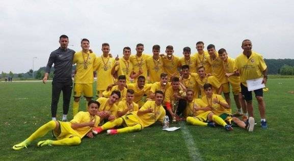 Cracea, în avionul “lupilor” – pro sau contra. De ce nu au mers prahovenii Bucur, Simionescu sau Constantinescu, în Turcia, și de ce vasluianul? Cracea, în avionul “lupilor” – pro sau contra. De ce nu au mers prahovenii Bucur, Simionescu sau Constantinescu, în Turcia, și de ce vasluianul?