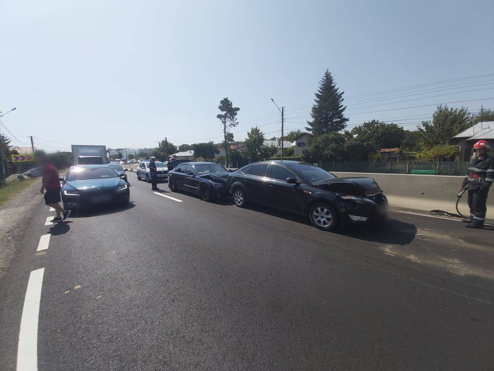 Traficul rutier pe DN1, dat peste cap de un accident la Româneşti Traficul rutier pe DN1, dat peste cap de un accident la Româneşti