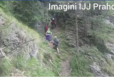 Doi englezi şi doi români, coborâţi de jandarmi alpinişti din Bucegi