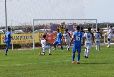 Cu șapte zile înaintea debutului absolut în L3, CS Blejoi – ultim amical cu o echipă cu mulți juniori de la Chindia. Prahovenii mai caută, și ei, jucători tineri