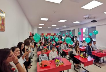 Vălenii de Munte a luat faţa la deschiderea anului şcolar în Prahova