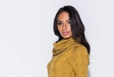 4 moduri interesante in care poti purta rochii tricotate