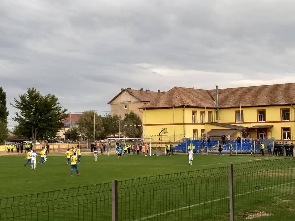 Petrolul a reușit calificarea în optimile Cupei României cu scorul favorit: 1-0! Noroc cu Hamza, care a înscris unicul gol în fața unei echipe modeste de L3 din Ardeal! Petrolul a reușit calificarea în optimile Cupei României cu scorul favorit: 1-0! Noroc cu Hamza, care a înscris unicul gol în fața unei echipe modeste de L3 din Ardeal!