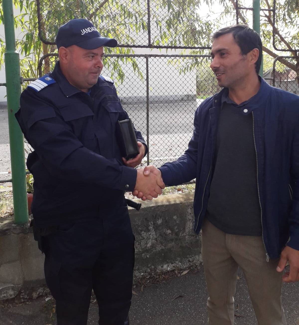 Când norocul îmbracă uniformă Când norocul îmbracă uniformă