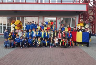 Copiii fotbaliști din Blejoi, ca și alții din Ploiești și Prahova, sunt acum la “Arena Națională”. Puștii și însoțitorii lor profită de permisiunea UEFA de a fi prezenți la un meci ce trebuia disputat cu porțile închise!