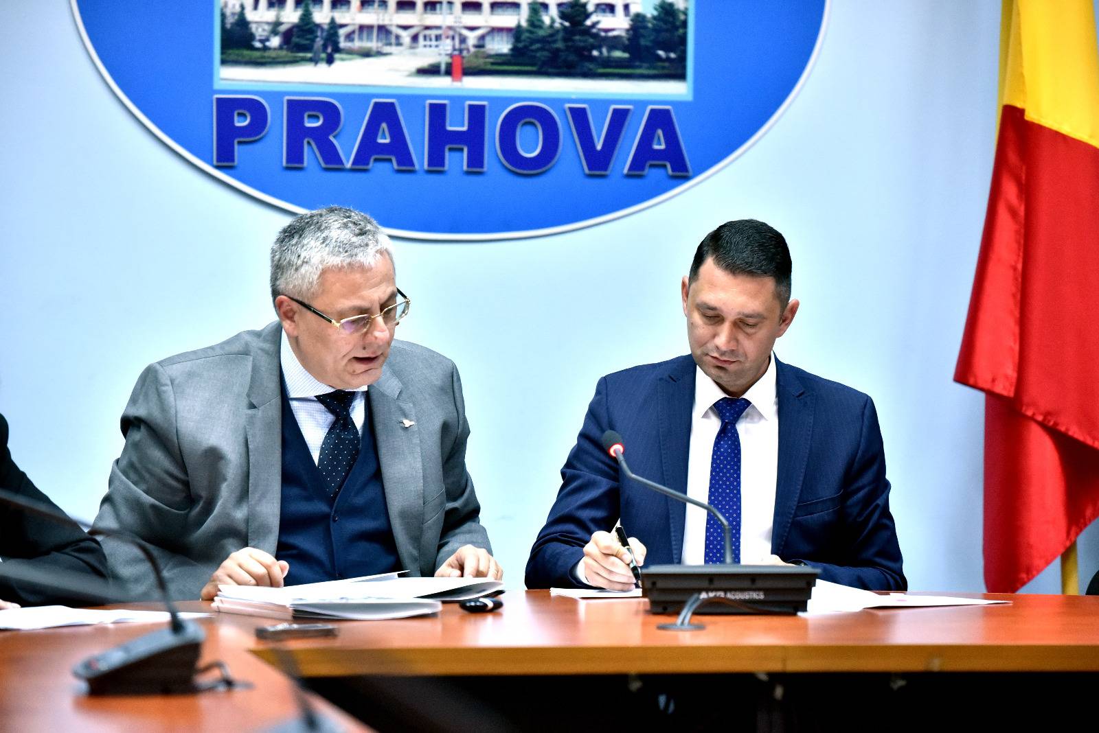 Prahova se menţine pe locul #1 în topul regional al accesării de fonduri europene! Prahova se menţine pe locul #1 în topul regional al accesării de fonduri europene!