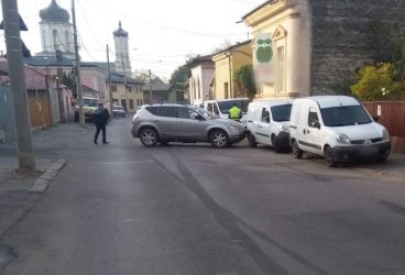 O femeie s-a predat după o urmărire ca-n filme pe străzile Ploieştiului