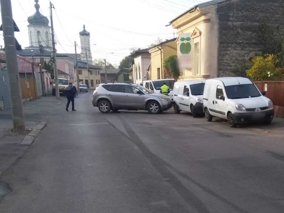 O femeie s-a predat după o urmărire ca-n filme pe străzile Ploieştiului O femeie s-a predat după o urmărire ca-n filme pe străzile Ploieştiului