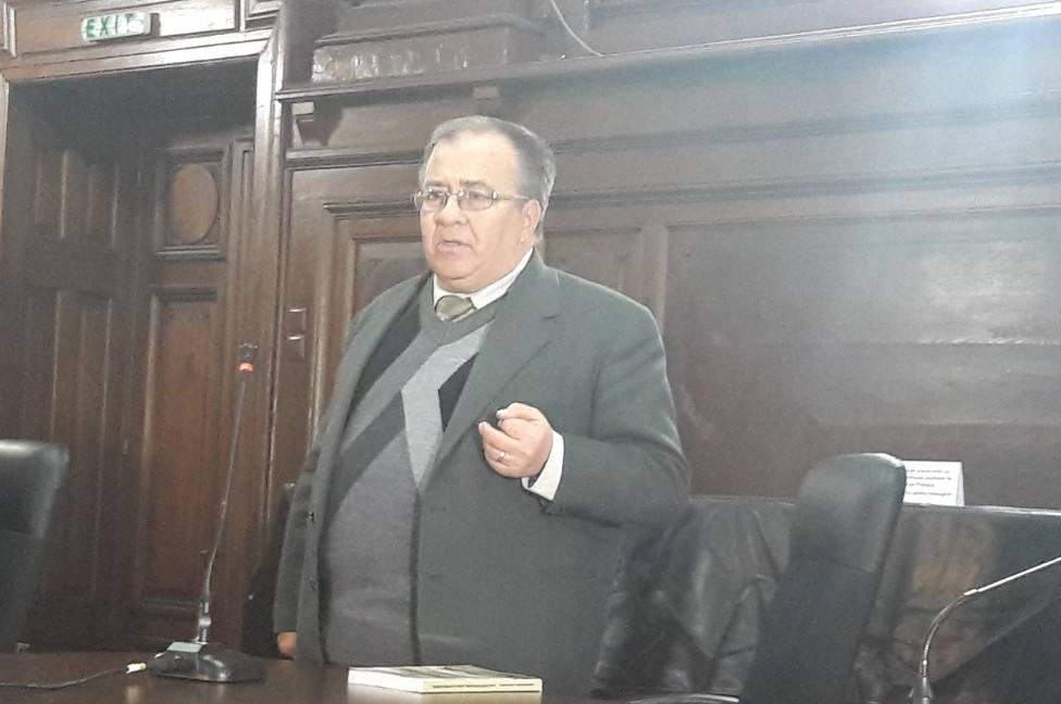 Prof. dr. în istorie Constantin Dobrescu trece printr-o grea încercare Prof. dr. în istorie Constantin Dobrescu trece printr-o grea încercare