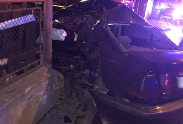 Accident rutier la miezul nopţii cu şofer inconştient încarcerat, la Ploieşti