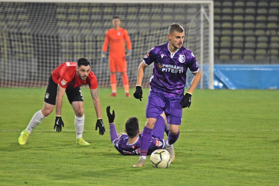 Nini Popescu, bun pentru echipa de pe locul 4 din ierarhia Ligii 2, dar nu și pentru cea de pe locul 8! Argeșul a câștigat un fotbalist bun. Găzarii l-au pierdut aiurea!