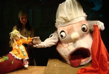 Programul spectacolelor în aer liber ale Teatrului “Toma Caragiu”, de Sărbători