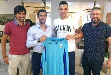 Un zvon… 99,99% realitate: mai vine un străin la trupa “lupilor” – numai despre ce se întâmplă la FC Petrolul, echipa de suflet a ploieștenilor și a prahovenilor (episodul 54)