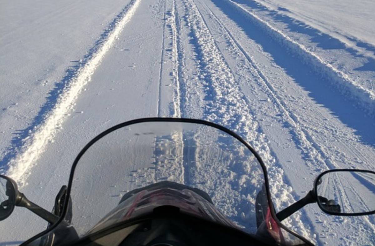 Doi copii pe un snowmobil au intrat în spital Doi copii pe un snowmobil au intrat în spital