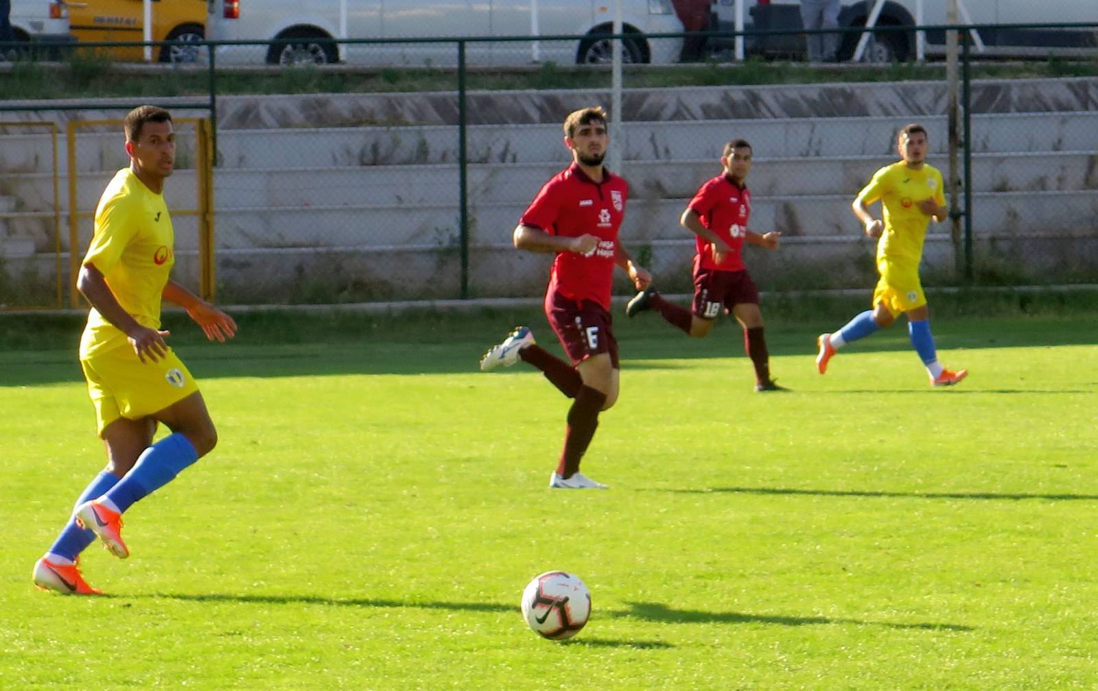 Brazilianul Walace da Silva Alves s-a despărțit vineri dimineață de FC Petrolul, iar după-amiază, i s-a și găsit înlocuitor tot din Liga 1. Un fost junior de la Guingamp, vizat și de FCSB, semnează cu găzarii!