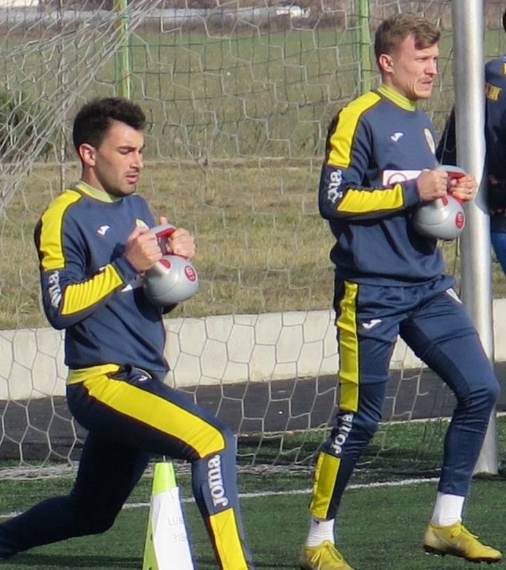 De ce se renunță la unii fotbaliști buni, pentru a se aduce alții modești la Petrolul și într-un numeric redus mult?!? Reunire fără sare și piper, la “Ilie Oană”