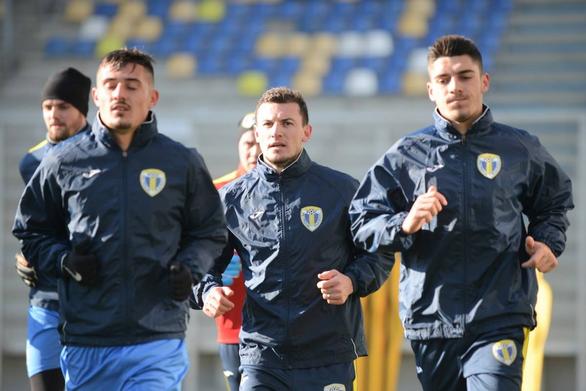 FC Petrolul a devenit… “Crucea Roșie”? E adevărat că Blănaru și Deac nu au fost puși pe lista disponibilizaților pentru că ar fi rămas “în pom”?