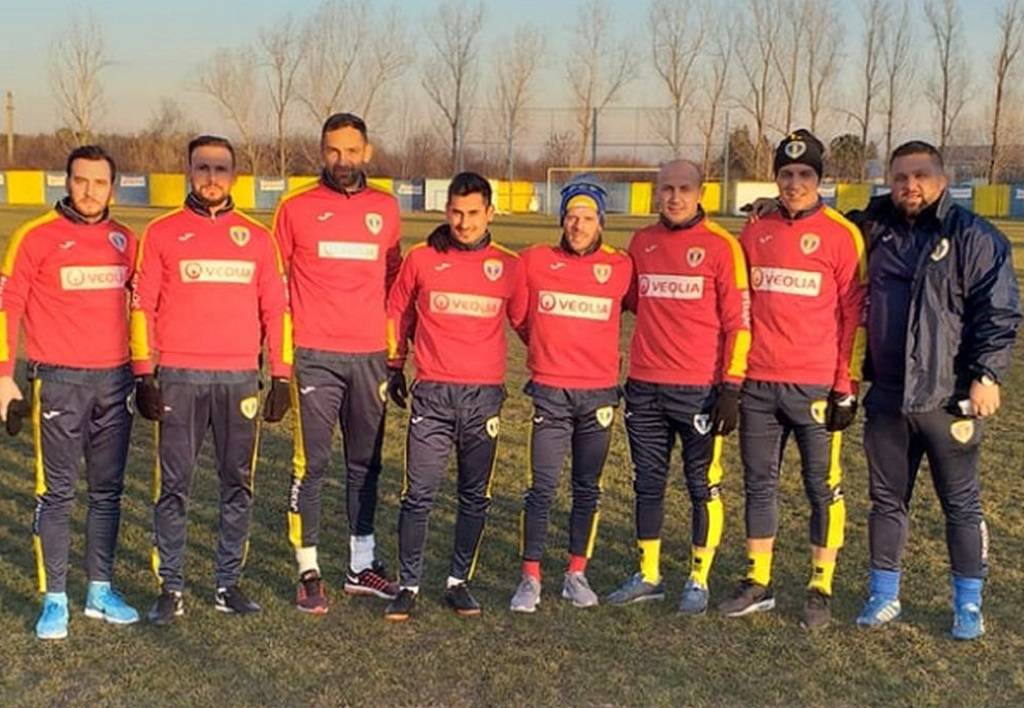 După ce i-a rechemat la prima echipă pe Cezar Lungu și Ștefan Bărboianu, conducerea Petrolului a scăpat de toți ceilalți jucători de pe lista disponibilizaților! Ultimii au fost Petru Racu și Alexandru Munteanu