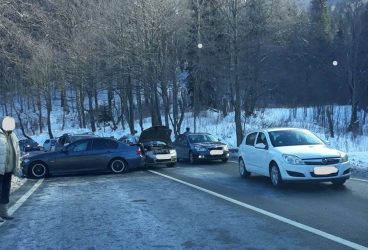 Minor, intrat în spital dintr-un accident rutier la Azuga