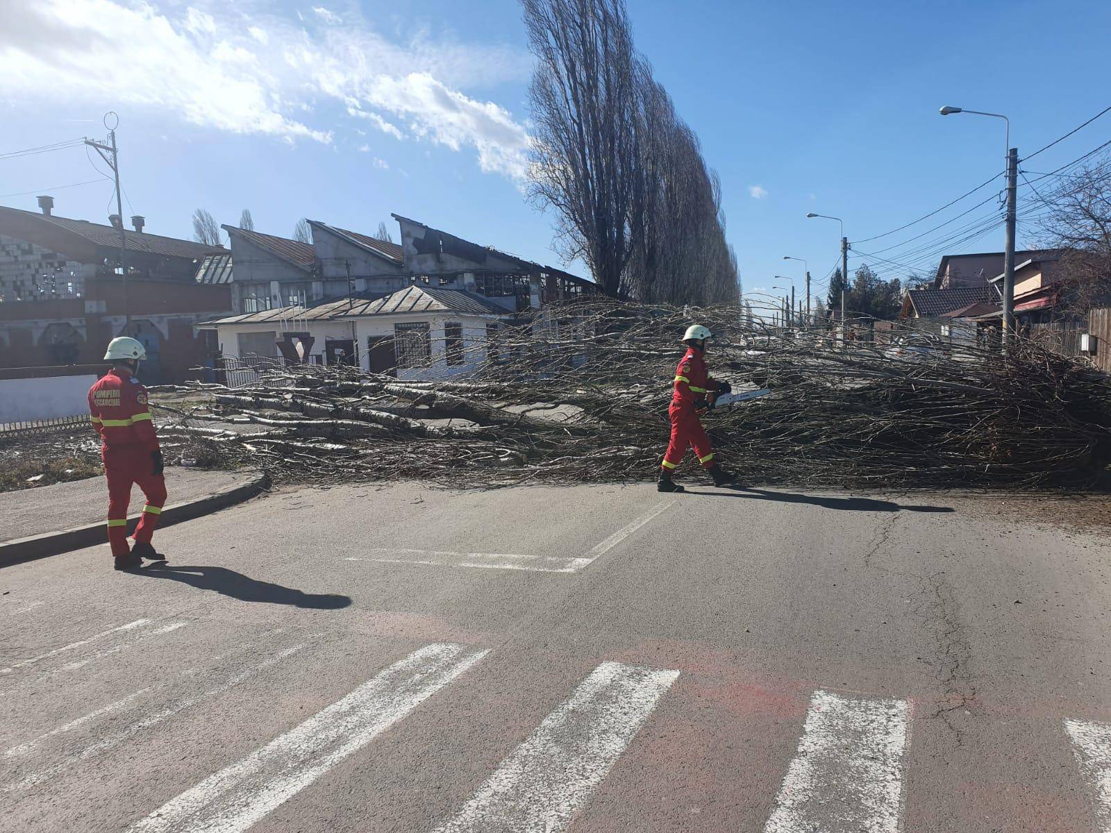 Mii de prahoveni au rămas fără energie electrică Mii de prahoveni au rămas fără energie electrică