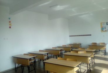 Nu au autorizație de securitate la incendiu 50 de clădiri ale unităților de învățământ prahovene. Prefectura spune că nu ar fi mare lucru!