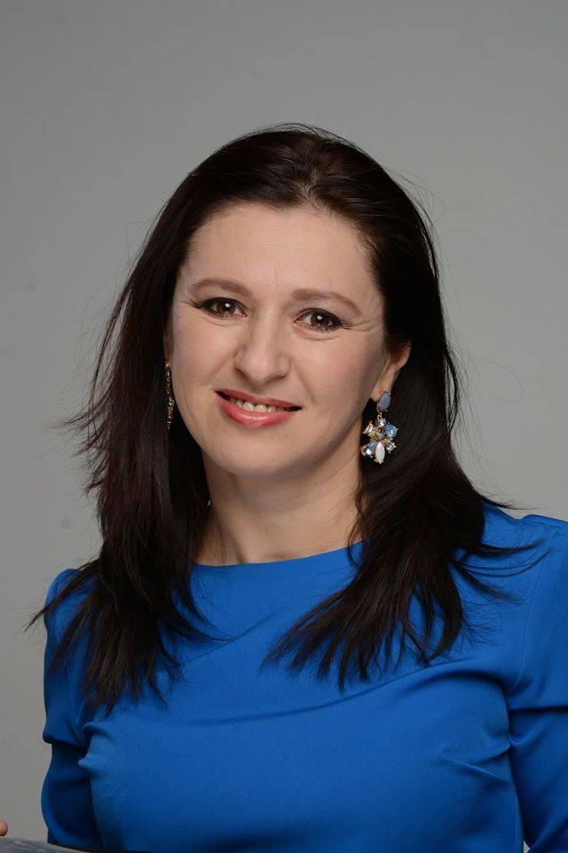 Fostul purtător de cuvânt al Prefecturii, Raluca Eparu, aduce precizări privind plecarea sa din instituţie Fostul purtător de cuvânt al Prefecturii, Raluca Eparu, aduce precizări privind plecarea sa din instituţie