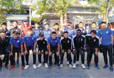 De teama coronavirusului, un antrenor prahovean care visează s-o pregătească, într-o zi, pe Petrolul a “fugit” de lângă echipa lui din Laos, Master 7! Din cauza pandemiei, Mihai Dinu nu se mai poate întoarce, acum, în Asia!