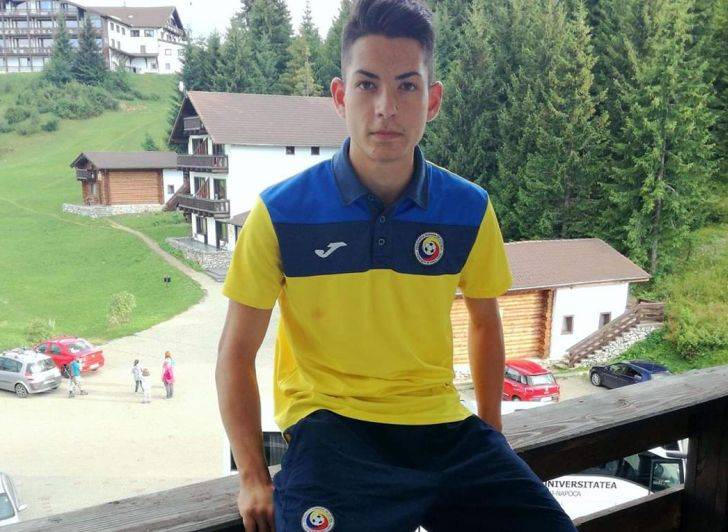 Unde s-a (tot) ajuns: Petrolul a plătit Petrosportului bani buni pentru fostul său junior Mihai Nițescu! În 2019, noul Petrolul a cheltuit circa 100.000 de lei cu grilele juniorilor “recuperați” de la același club! Unde s-a (tot) ajuns: Petrolul a plătit Petrosportului bani buni pentru fostul său junior Mihai Nițescu! În 2019, noul Petrolul a cheltuit circa 100.000 de lei cu grilele juniorilor “recuperați” de la același club!