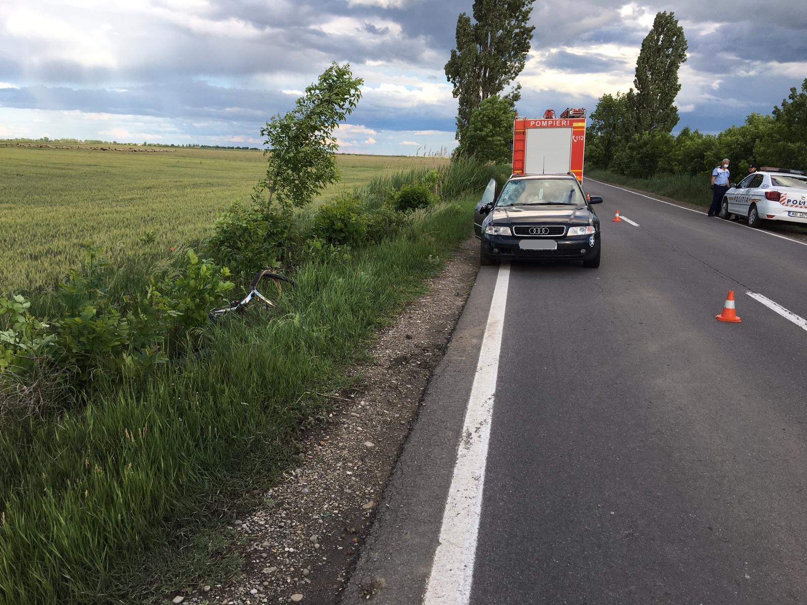Biciclist mort în accident de maşină, pe şoseaua Ciorani-Albeşti Biciclist mort în accident de maşină, pe şoseaua Ciorani-Albeşti