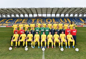 Costel Enache va avea la dispoziție în cantonamentul de pe 25 mai, pentru play-off, tot lotul Petrolului, plus încă unul sau doi juniori A ai lui Gheorghe Liliac. Nu se știe însă când se va efectua tragerea la sorți a meciurilor!