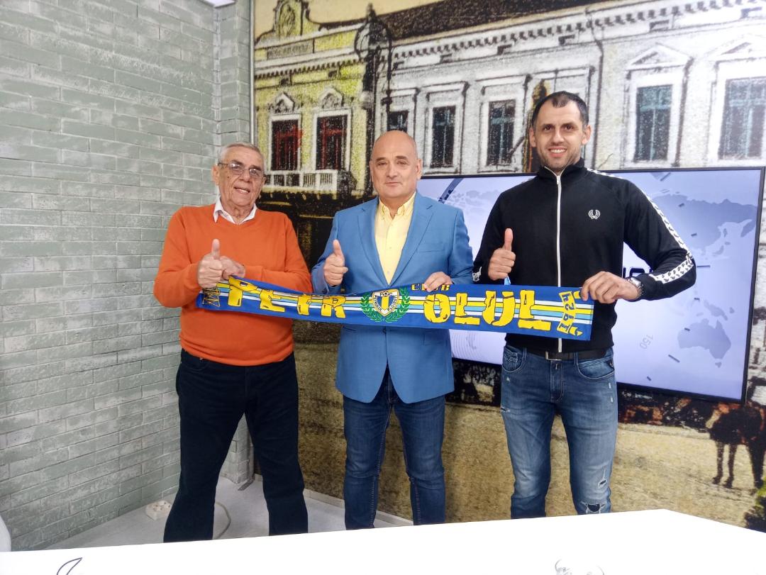 La “ORA hipică” de astă-seară se discută despre… fotbal și Petrolul, câștigătoarea Cupei României din 2013! Dar, bomba serii vine tot din cursele de pe hipodrom!