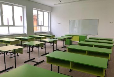 OFICIAL. Regulile pentru noul an școlar. Peste rata de infectare Covid în localitate, de 6 la mie, se trece pe online