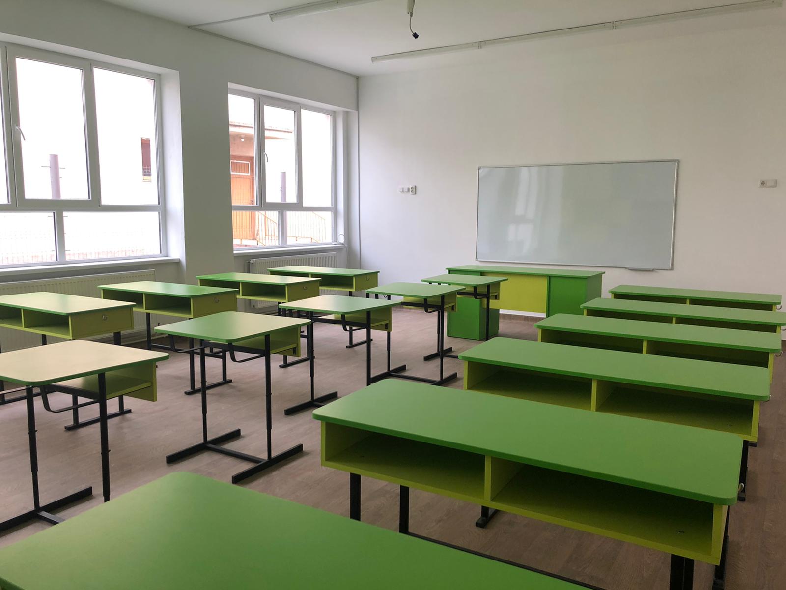 Iohannis: Toate școlile din țară trebuie să treacă în online Iohannis: Toate școlile din țară trebuie să treacă în online