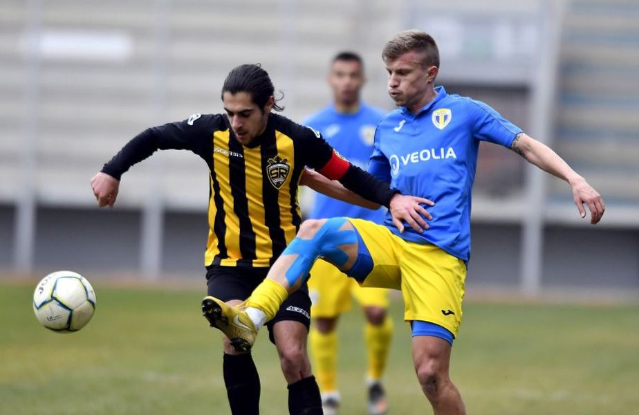 Șoc și iureș, la FC Petrolul Ploiești! Șase fotbaliști, trei atacanți și tot atâția apărători, plus magazionerul clubului găzarilor, testați pozitiv la virusul Covid-19! Derbiul cu UTA, amânat sine die!