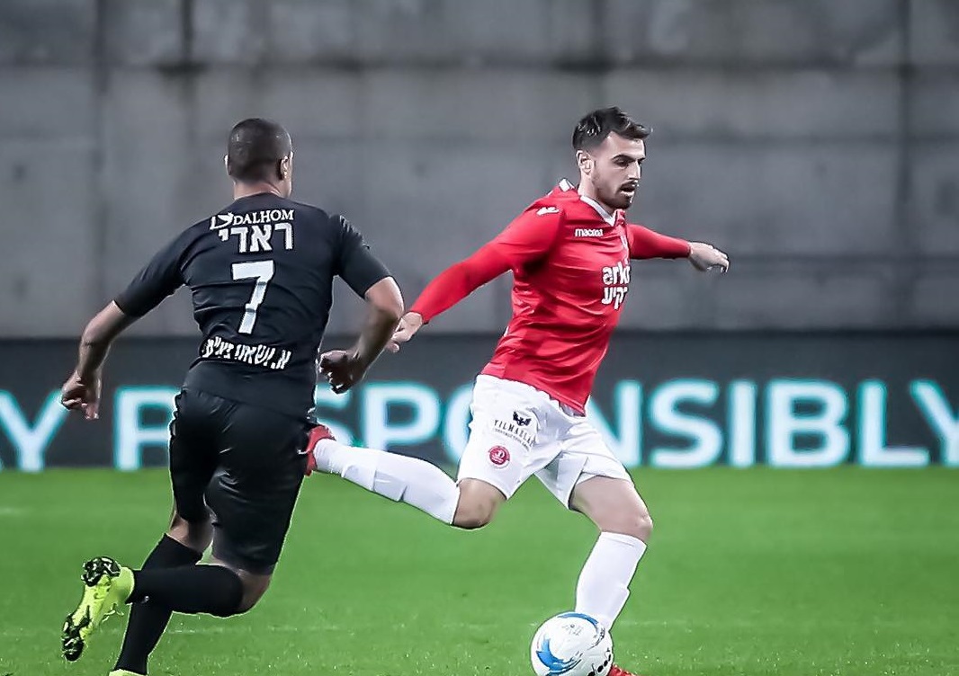 Au mai apărut și seniori transferați la FC Petrolul Ploiești. Trei străini și un român au semnat contracte pe durata obișnuită: un sezon! Unul dintre ei, de fapt, și-a prelungit angajamentul