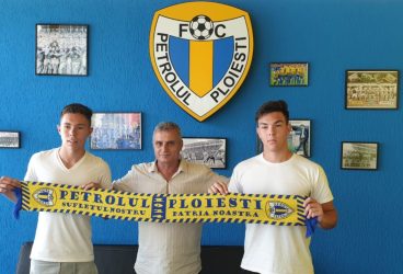 FC Petrolul nu mai are juniori “mici” buni? Trebuia să aducă de la Câmpina, via Petrosport?!? Doi “băieți” de 17 ani chiar sunt primele achiziții ale clubului găzarilor pentru viitorul sezon al Ligii a II-a?!?