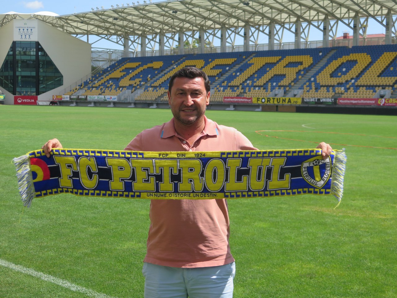 FC Petrolul a ales noul antrenor principal! Aproape retrogradat cu echipa chiriașă de pe arena Ilie Oană, Viorel Moldovan vine motivat s-o promoveze pe Petrolul! FC Petrolul a ales noul antrenor principal! Aproape retrogradat cu echipa chiriașă de pe arena Ilie Oană, Viorel Moldovan vine motivat s-o promoveze pe Petrolul!